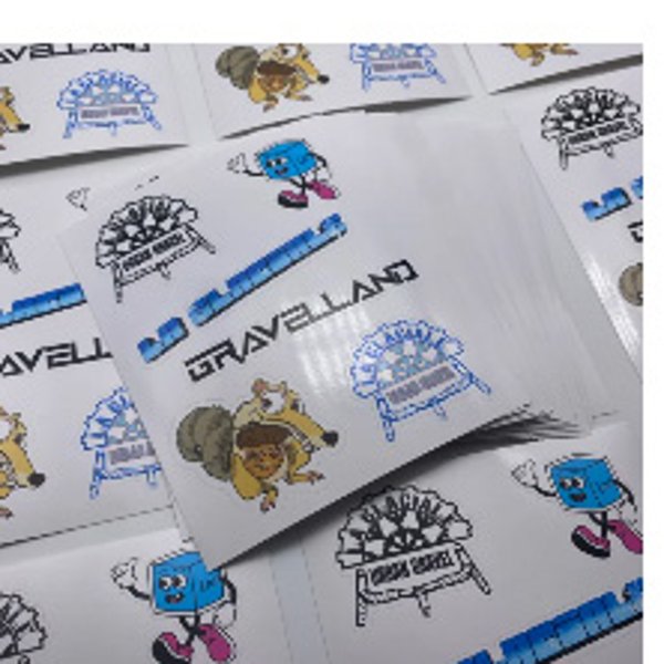 Etichette Gravelland in produzione